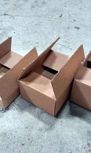 Caixa de Papelão Caixa de Papelão